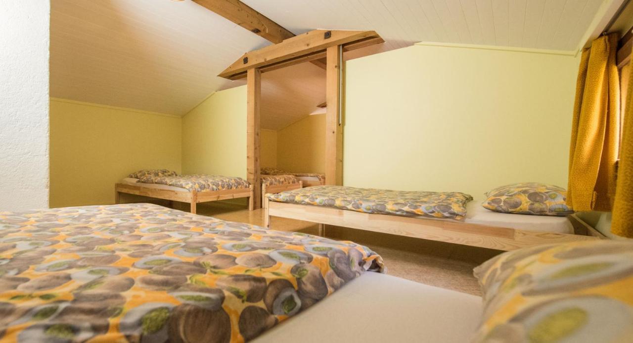 Schutzenbach Backpackers For Adults 18-35 Hostel Lauterbrunnen Exterior photo
